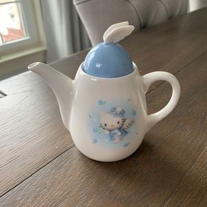 Hello Kitty blue Angel teapot